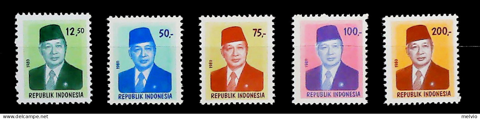1980-Indonesia (MNH=**) Serie 5 Valori Presidente Suharto - Indonesia