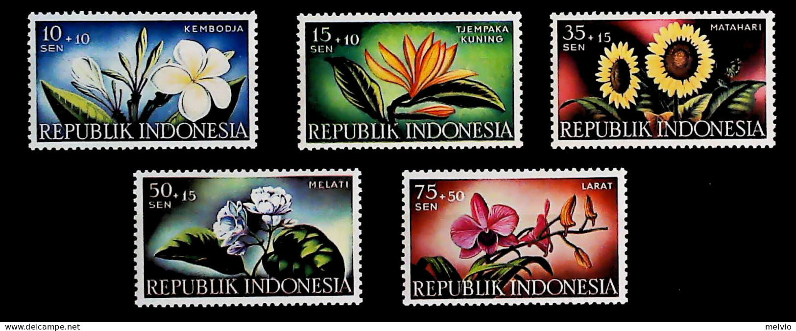 1957-Indonesia (MNH=**) Serie 5 Valori Fiori - Indonesia