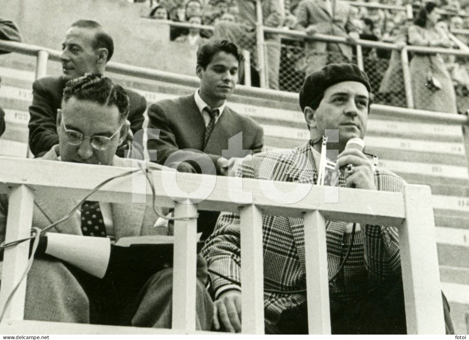 1960s  IGREJAS CAEIRO PHOTO FOTO  OEIRAS COMERCIAL RADIO CLUBE PORTUGUES RCP PORTUGAL AT178 - Sports