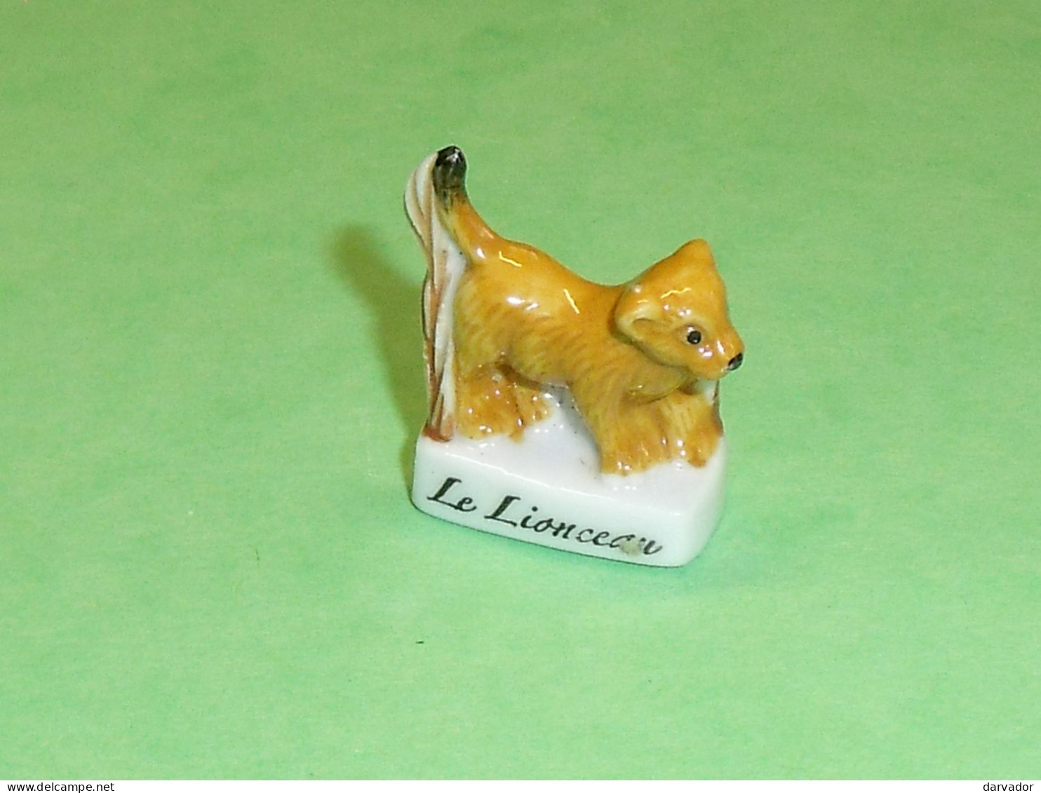 Fèves / Fève / Animaux : Le Lionceau     T176 - Animals