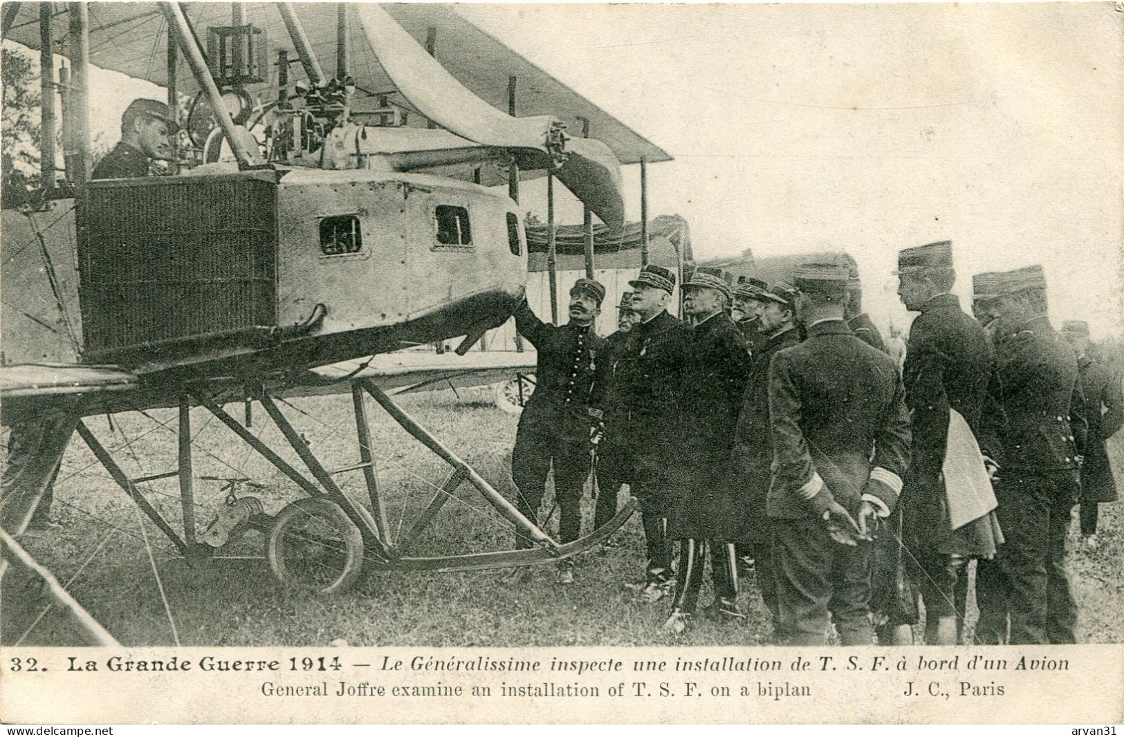 LE GENERALISSIME JOFFRE INSPECTE Une INSTALLATION De T.S.F. à Bord D'un AVION - - Guerre 1914-18