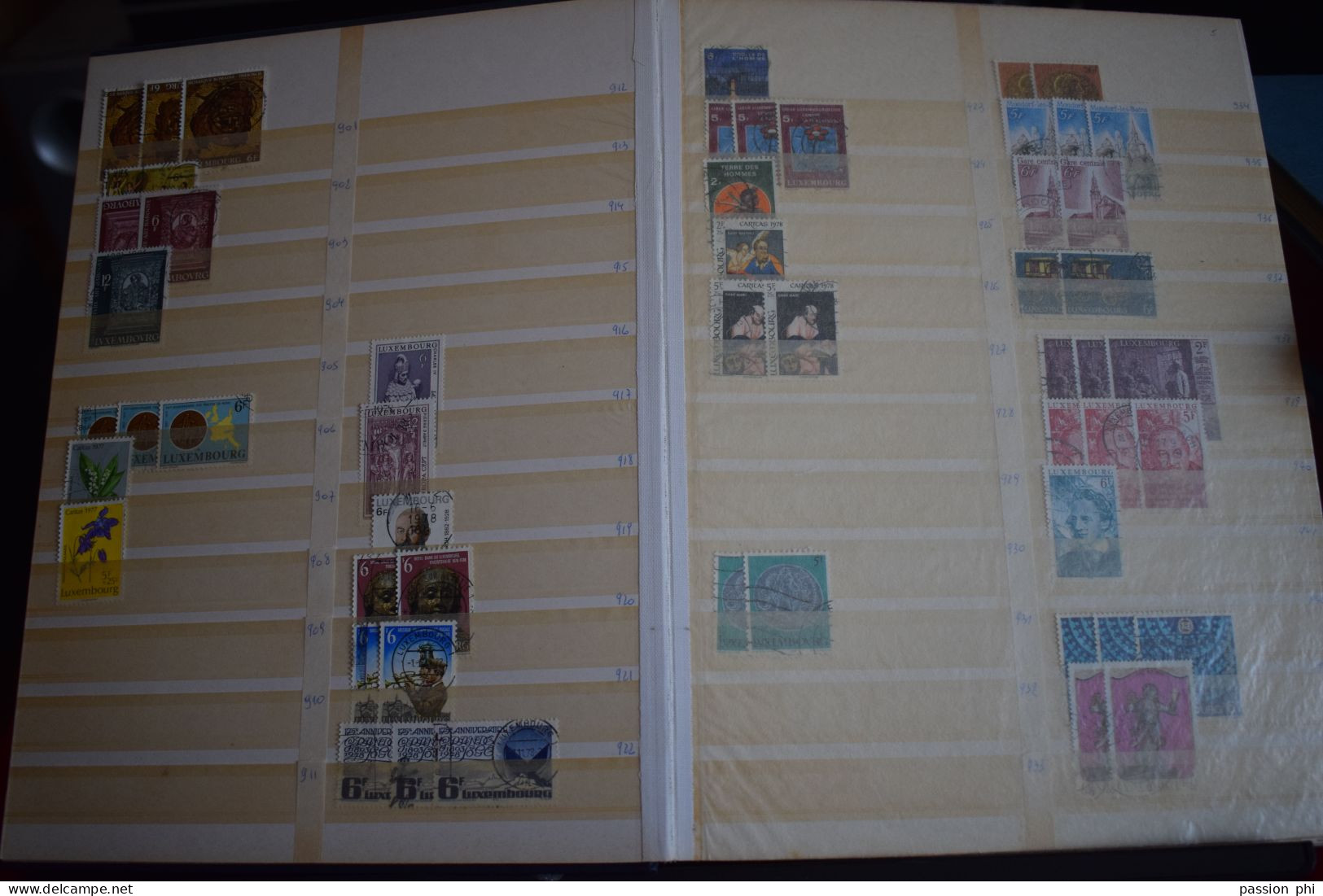 LUXEMBOURG PETIT ENSEMBLE DE TIMBRES O EN TROIS CLASSEURS POIDS 2.3 K