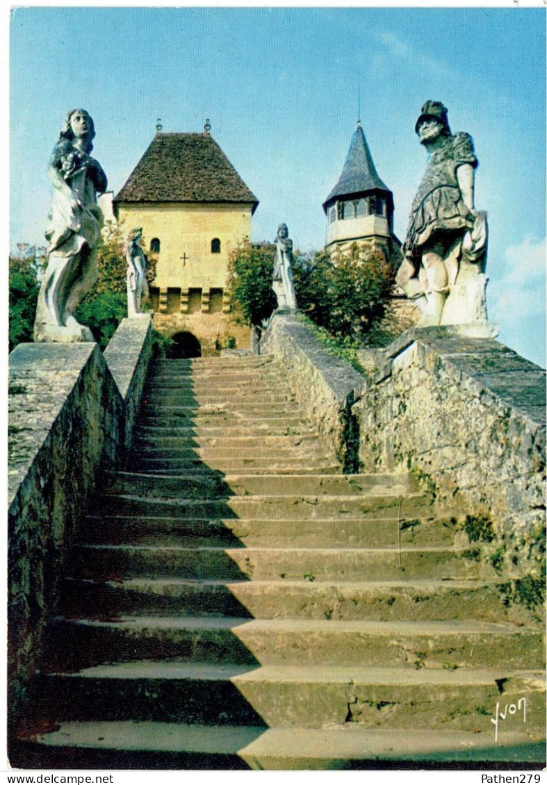 CPM FRANCE 24 DORDOGNE VITRAC - Château De Monfort - L'Escalier Monumental - 1969 - Other & Unclassified
