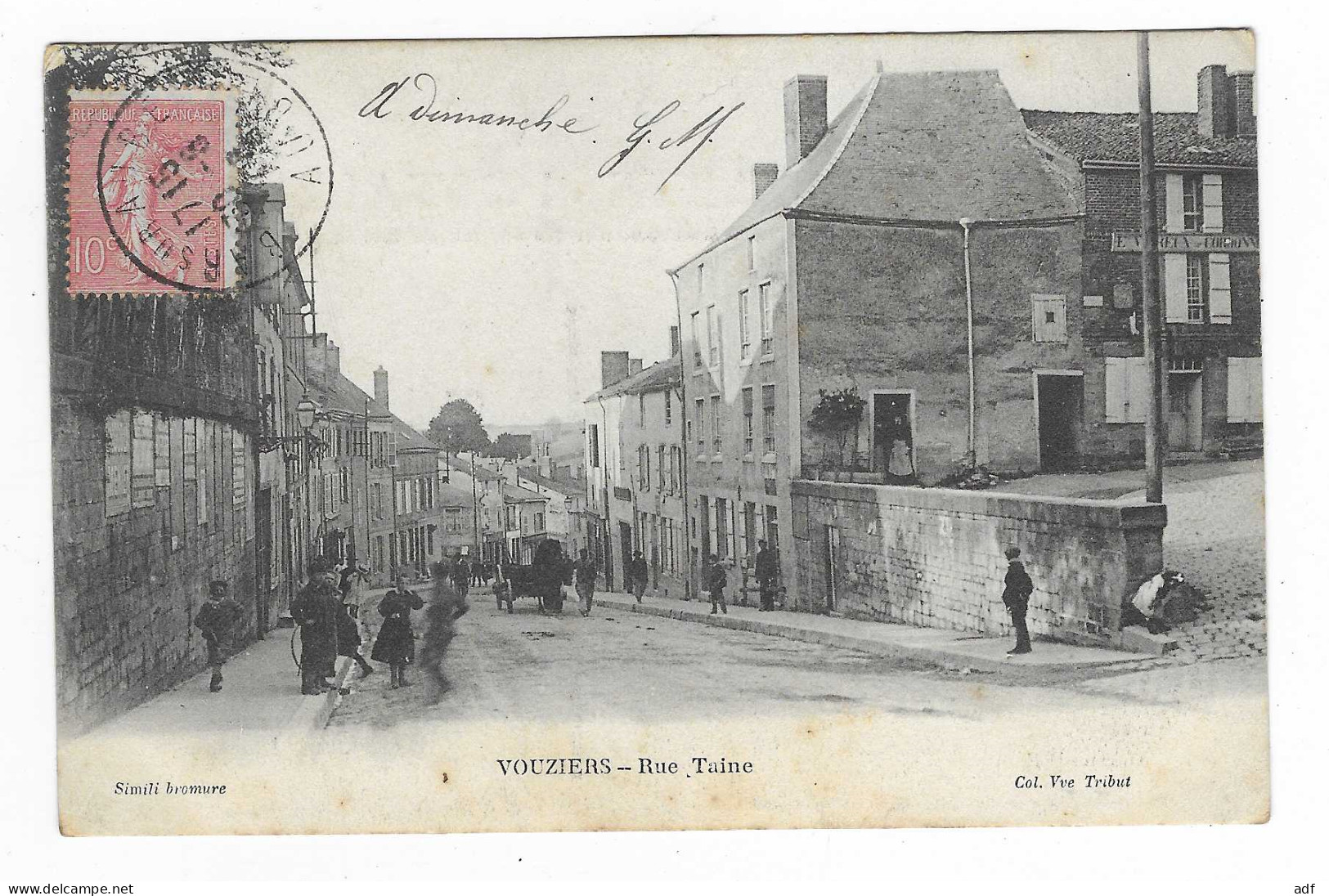 CPA ANIMEE VOUZIERS, ANIMATION DANS LA RUE TAINE, ARDENNES 08 - Vouziers