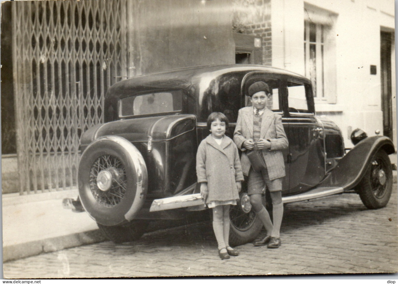 CP Carte Photo D&#039;&eacute;poque Photographie Vintage Enfant Mode Automobile Voiture  - Other & Unclassified