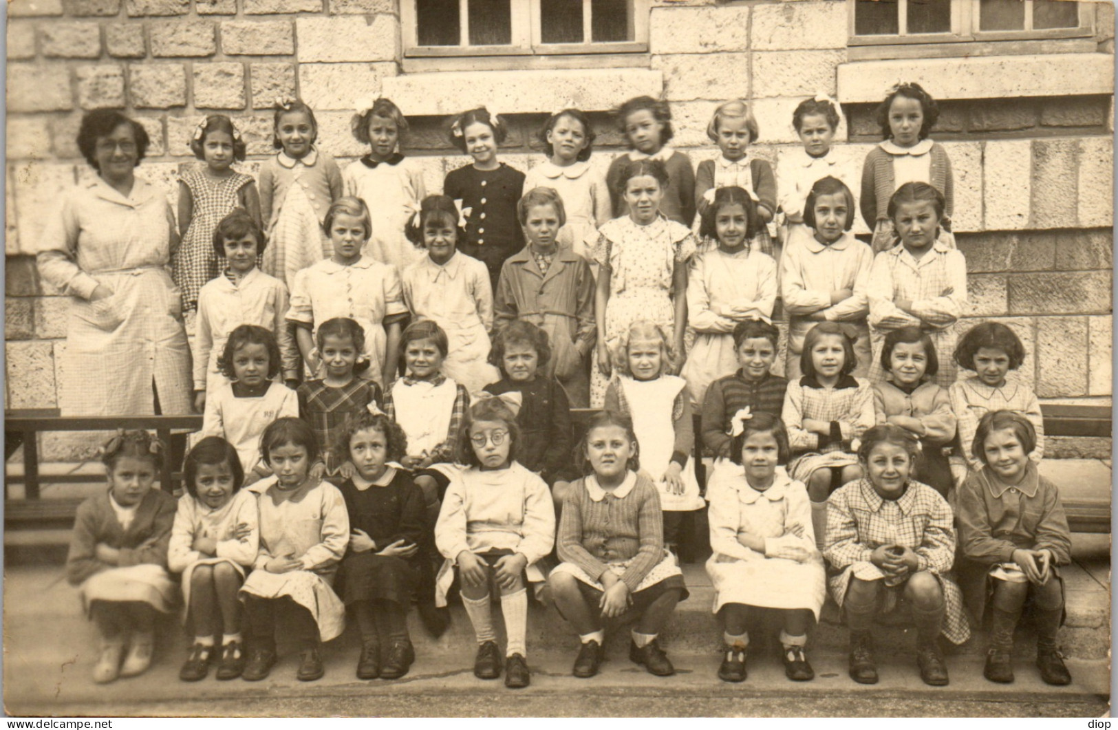 CP Carte Photo D&#039;&eacute;poque Photographie Vintage Enfant Mode &eacute;cole Classe Maitresse - Autres & Non Classés