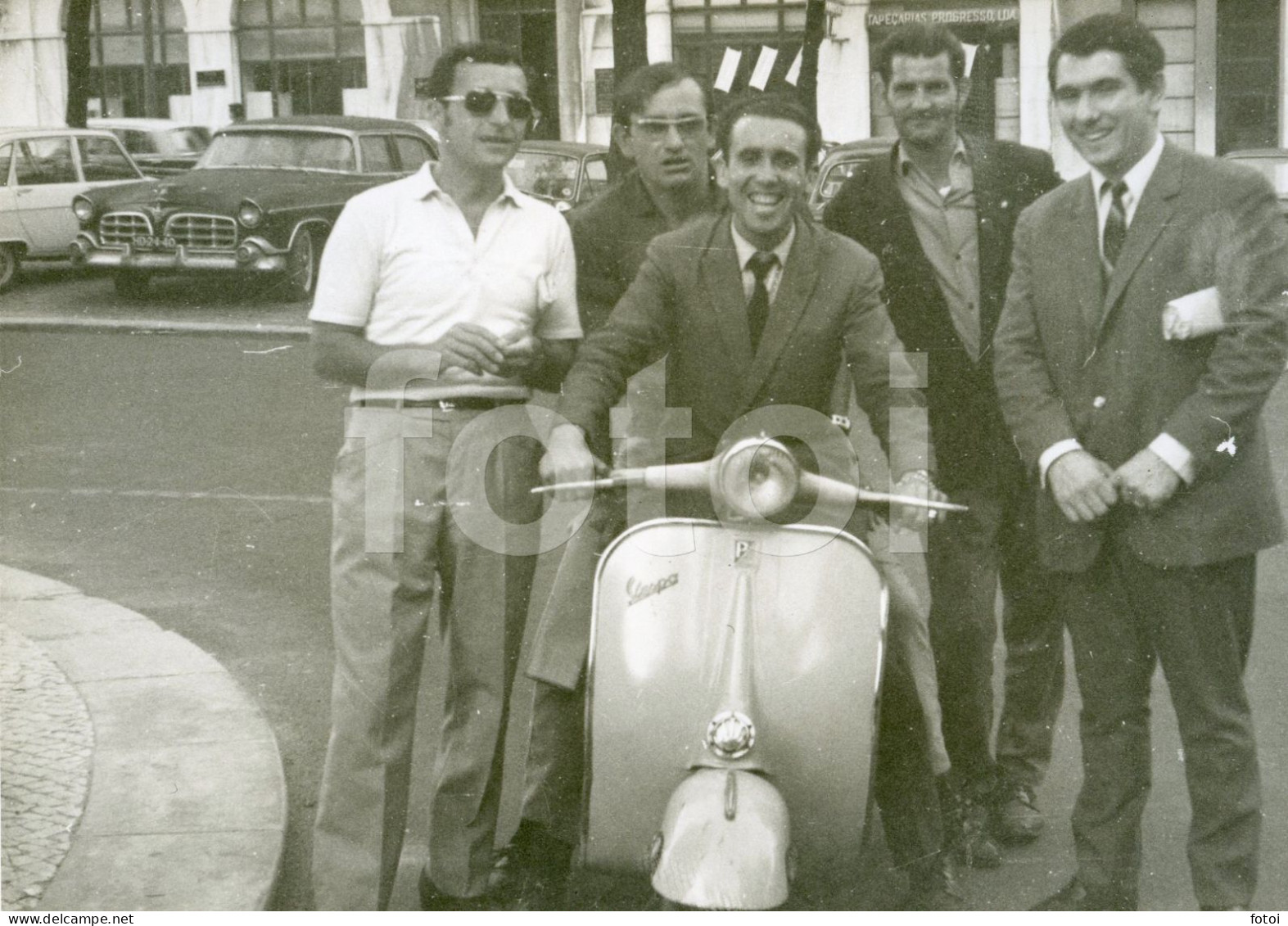 60s REAL PHOTO FOTO VESPA SCOOTER CHRYSLER WINDSOR PORTUGAL AT516 - Cycling