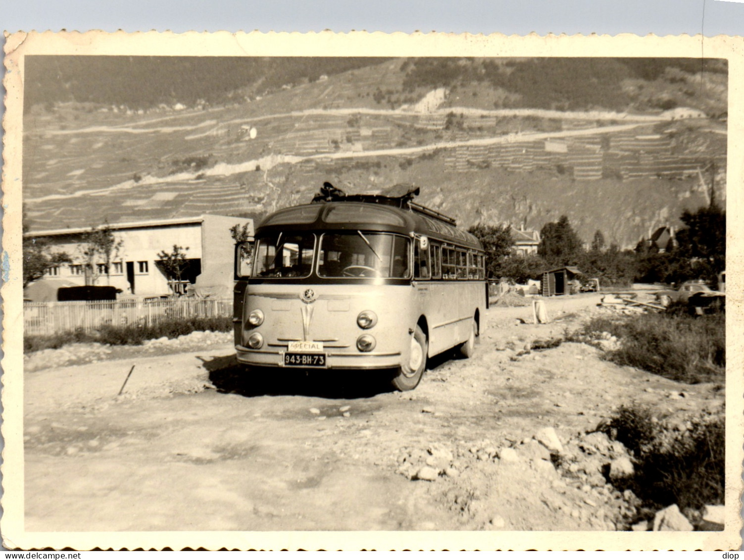 Photographie Photo Vintage Snapshot Amateur Autobus Autocar Car Bus 73 Savoie - Trains