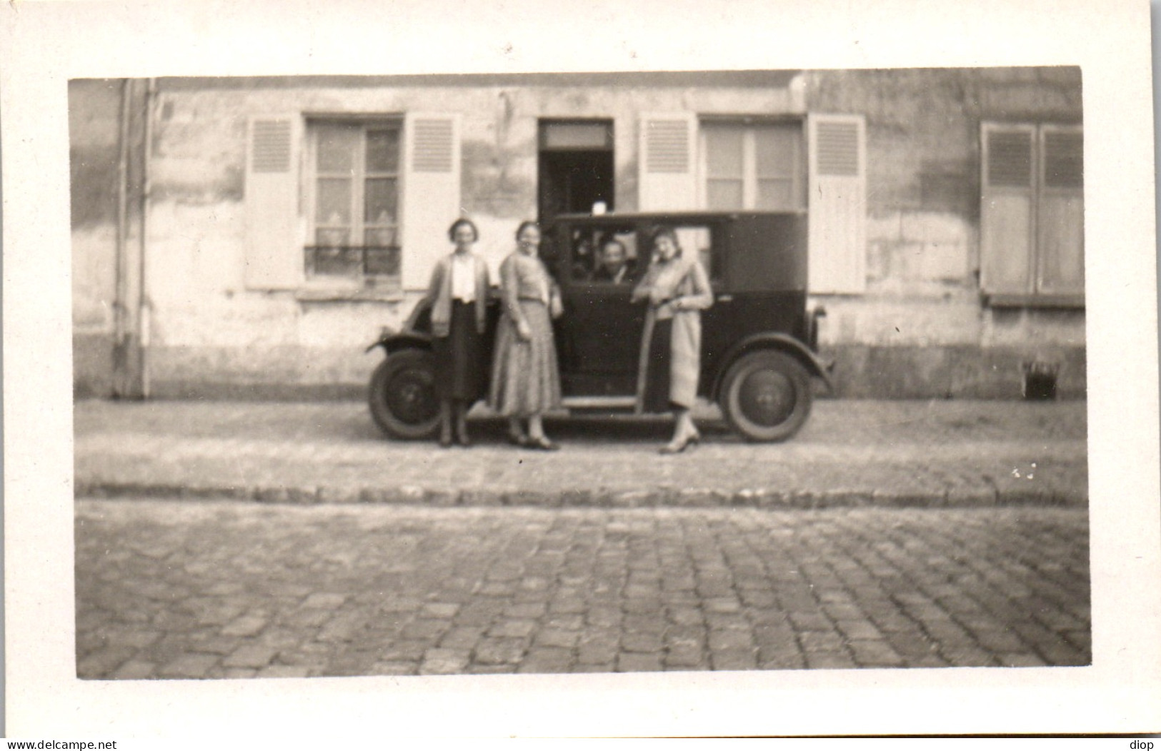 Photographie Photo Vintage Snapshot Amateur Automobile Voiture Auto Groupe  - Auto's