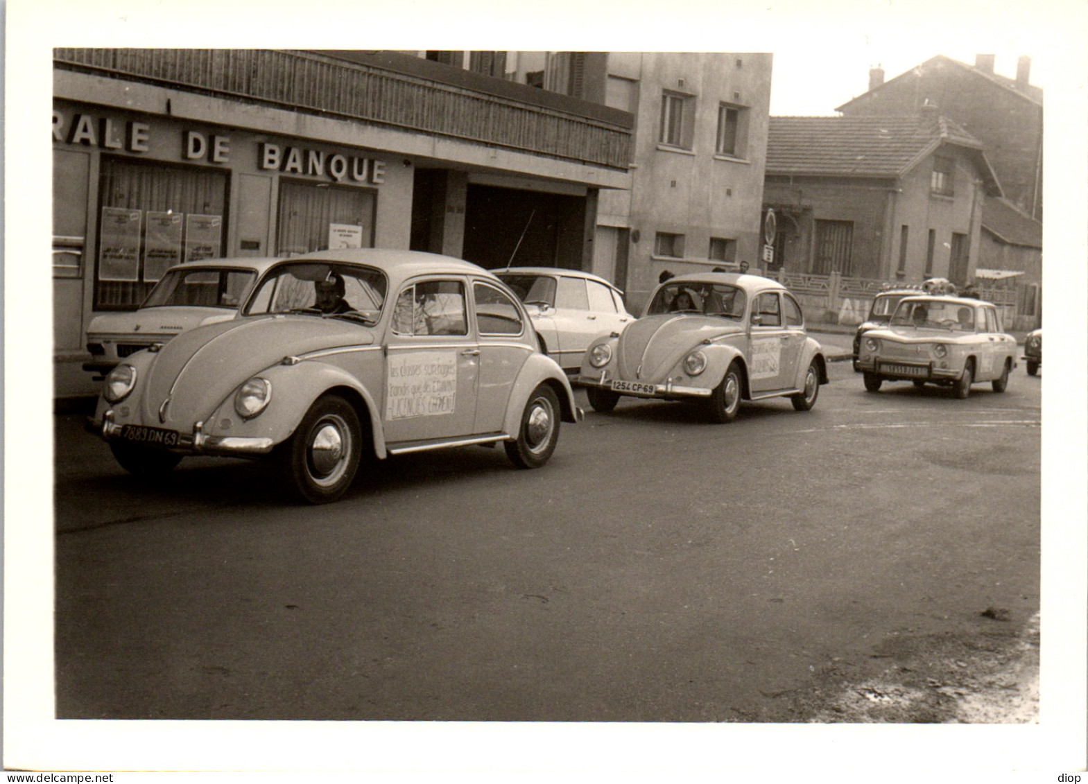 Photographie Photo Vintage Snapshot Amateur Automobile Voiture Auto &agrave; Situer VW - Automobiles
