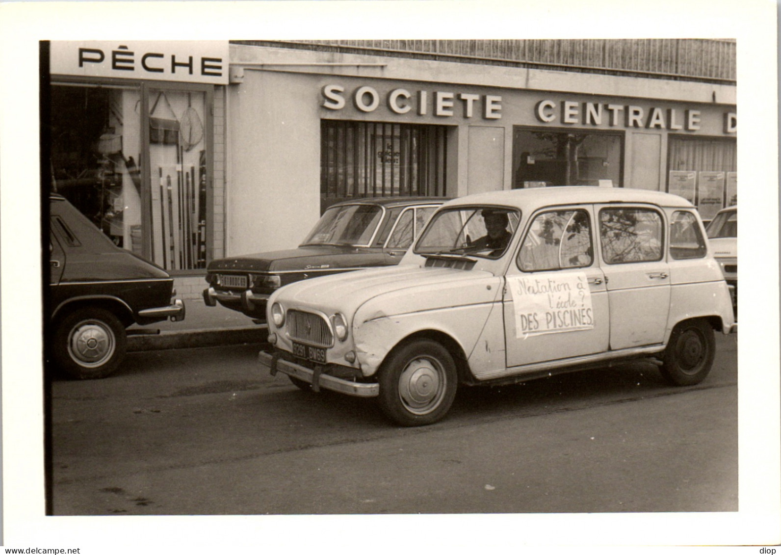 Photographie Photo Vintage Snapshot Amateur Automobile Voiture Auto &agrave; Situer 4L - Cars