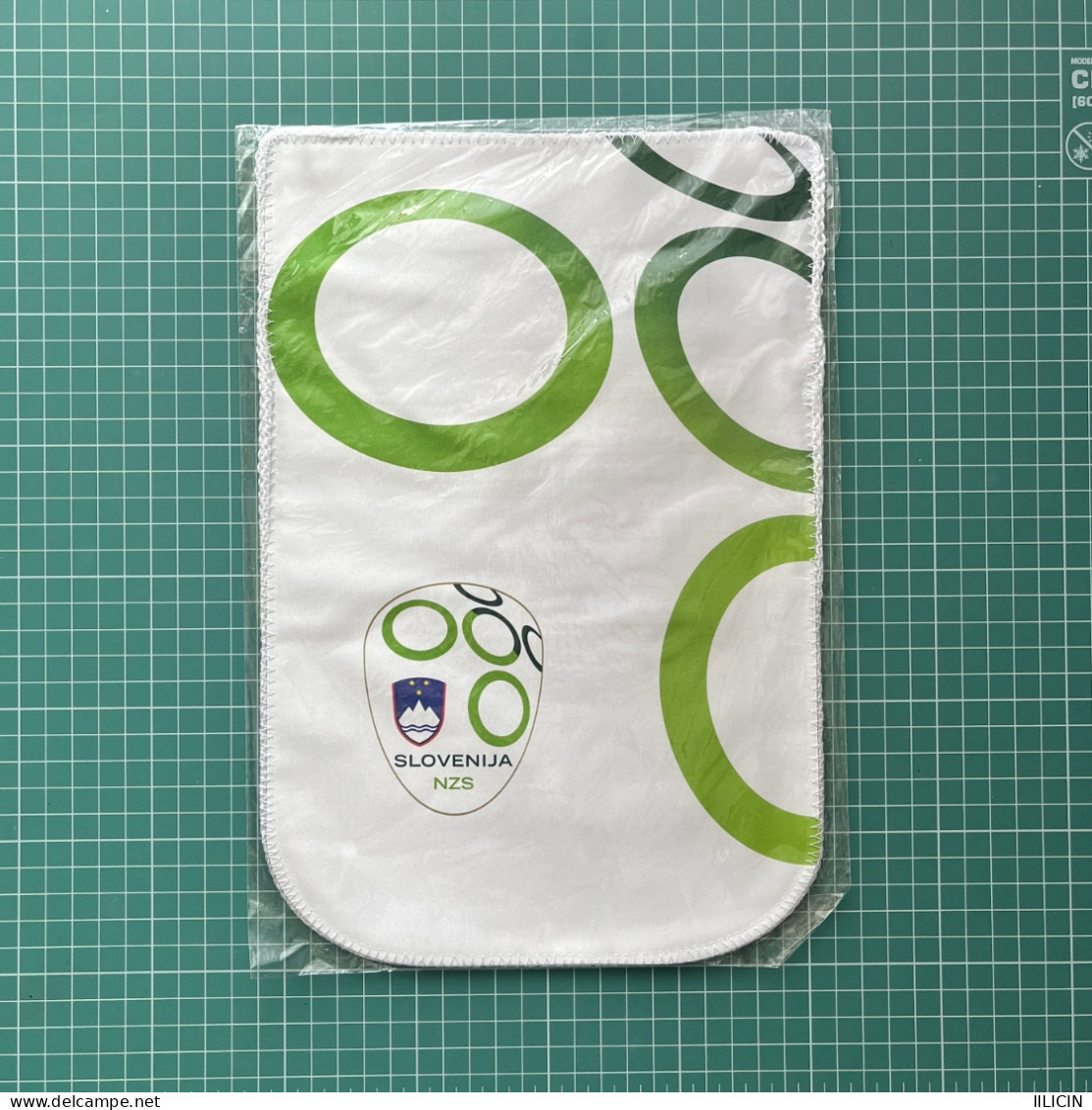 Flag Pennant Banderín Team Captain ZA000647 - Football Soccer Slovenia Vs Croatia 2015-03-02 - Apparel, Souvenirs & Other