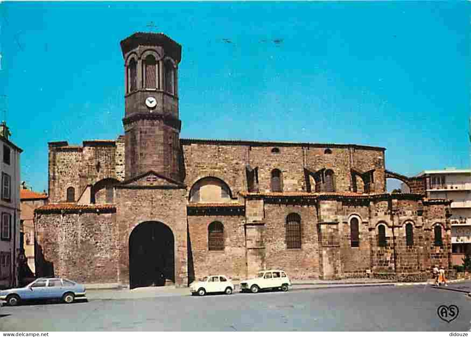 Automobiles - Chamalieres - L'Eglise - CPM - Voir Scans Recto-Verso - Voitures De Tourisme