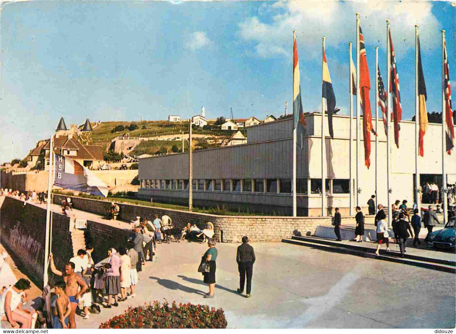 14 - Arromanches - Le Musée Du Débarquement - Drapeaux - CPM - Voir Scans Recto-Verso - Arromanches