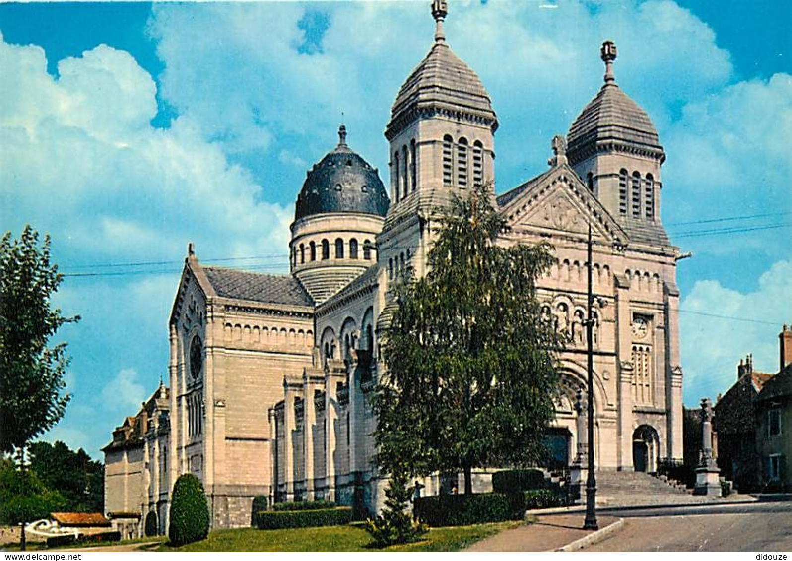 25 - Besançon - La Basilique St-Ferjeux - CPM - Voir Scans Recto-Verso - Besancon