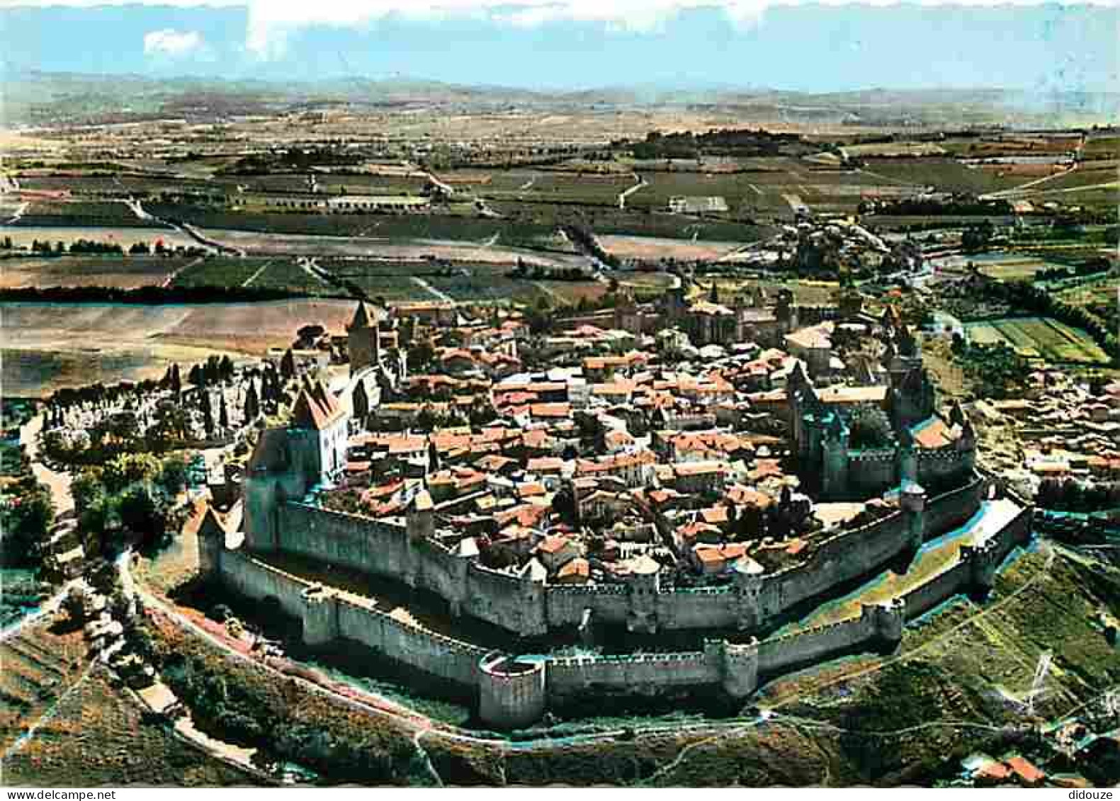 11 - Carcassonne - La Cité Médiévale - Vue Générale Aérienne - Editeur Lapie - Carte Neuve - CPM - Voir Scans Recto-Vers - Carcassonne