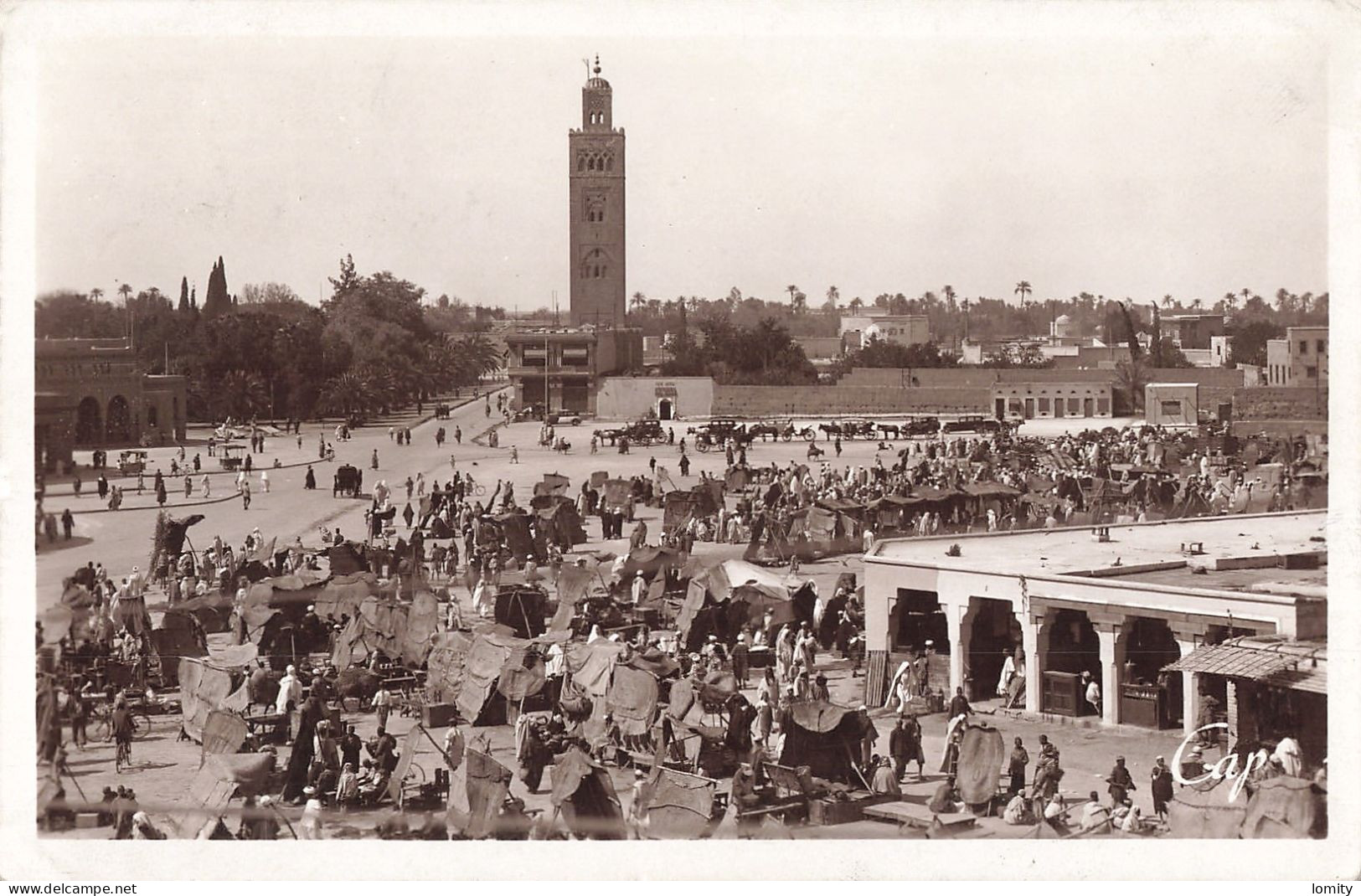 Maroc Marrakech Place Djemaa Al F'na + Timbre N°162 - Marrakech