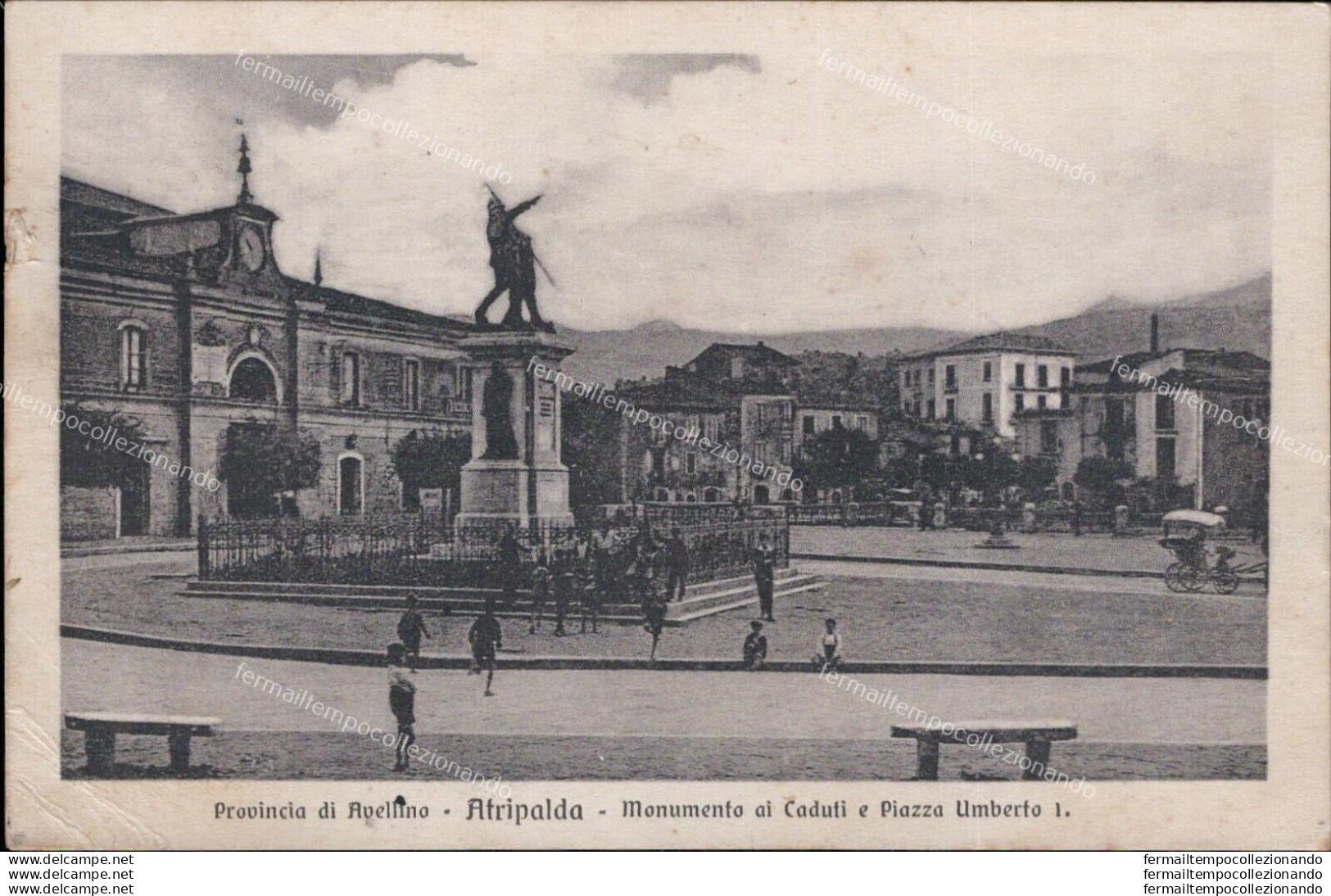 Ar317 Cartolina Atripalda Monumento Ai Caduti E Piazza Umberto I Avellino 1936 - Avellino