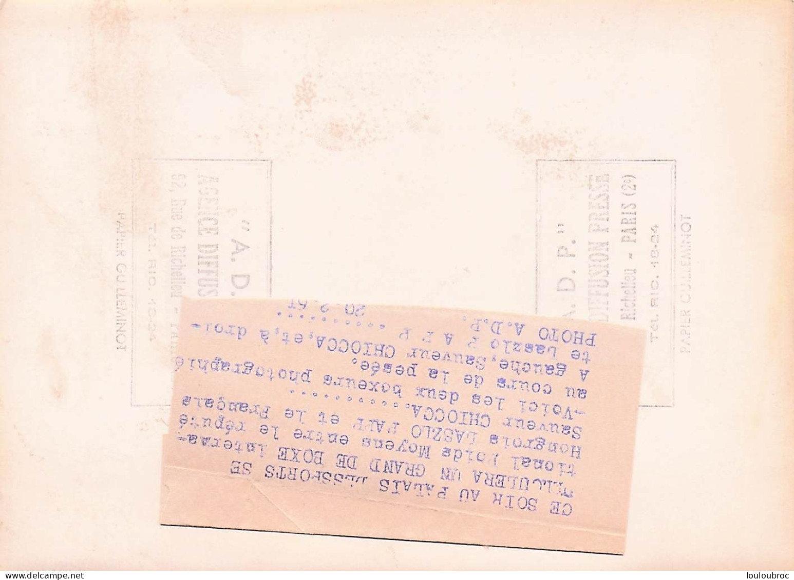 BOXE 02/1961 AU PALAIS DES SPORTS  LASZLO PAPP CONTRE SAUVEUR CHIOCCA   LA PESEE PHOTO 18 X 13 CM - Sports