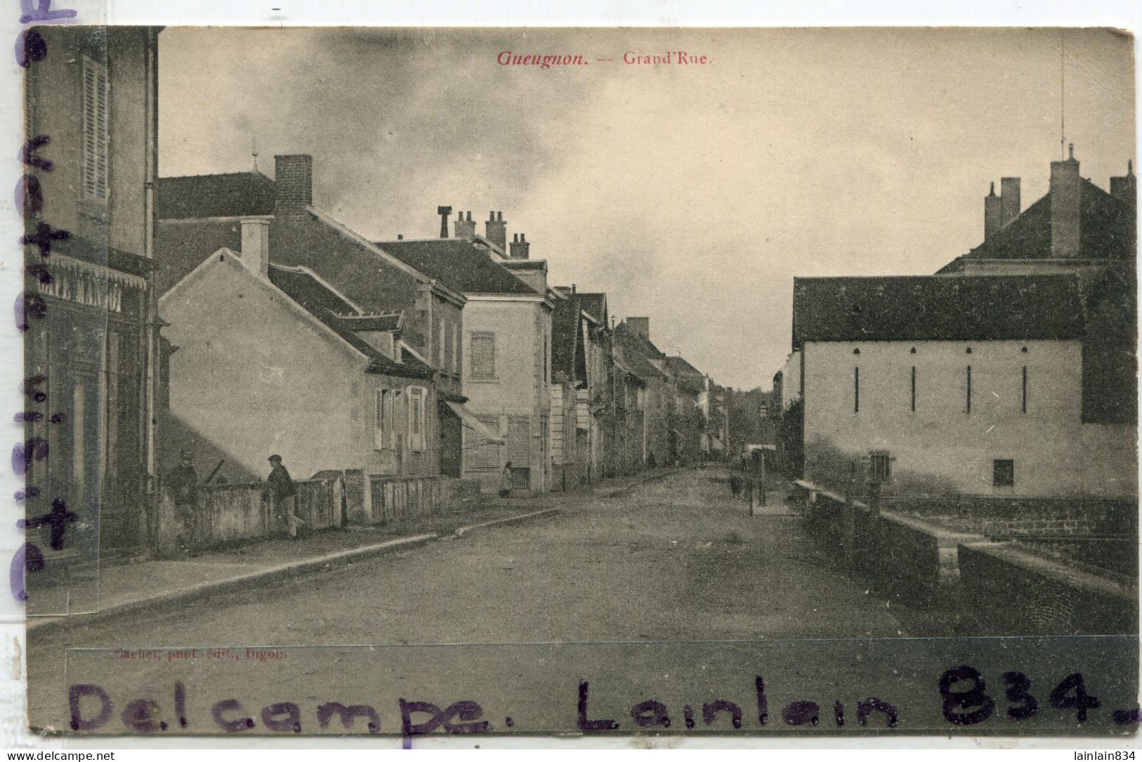 - GUEUGNON - ( Sâone Et Loire ), Grand' Rue, A Café, Petite Animation, Peu Courante, Non écrite, TBE, Scans. - Gueugnon