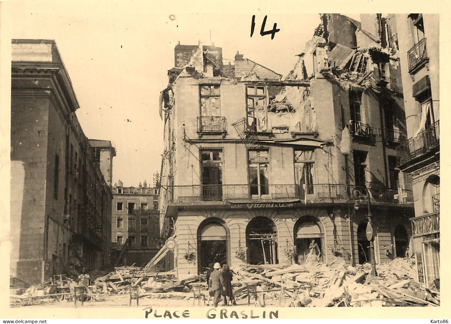 Nantes * Place Graslin Café * Ww2 Bombardements Guerre 39/45 War * Photo Ancienne 12.8x8.8cm - Nantes