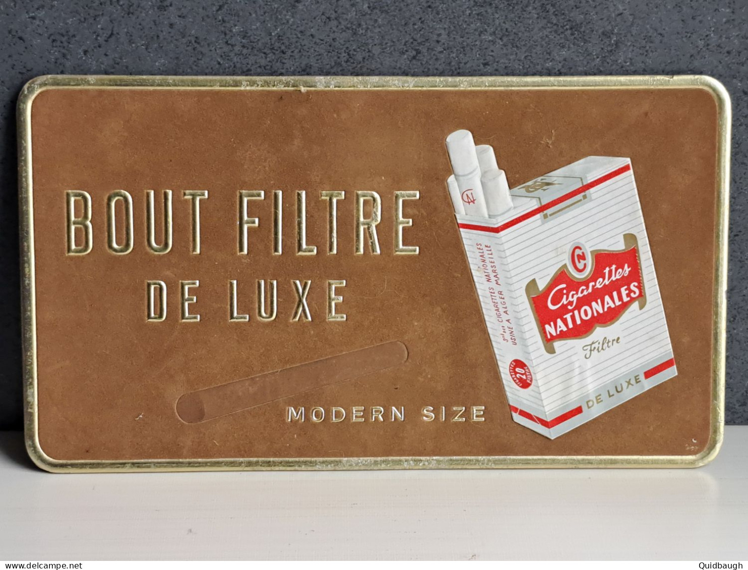 Ancienne Publicité Cartonné Velours Cigarettes Nationales - Werbeartikel