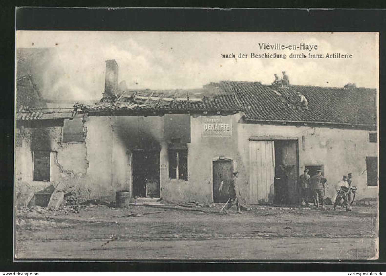 CPA Viéville-en-Haye, Des Soldats Nach Der Beschiessung Durch Franz. Artillerie  - Autres & Non Classés