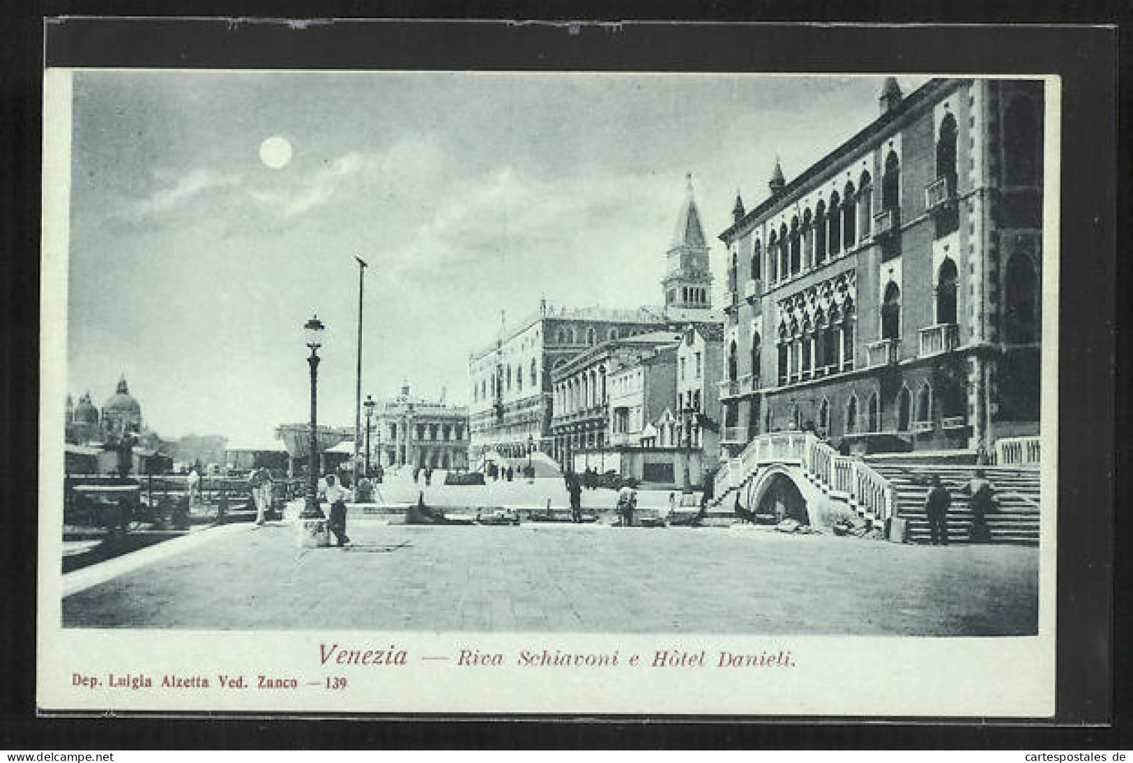 Lume Di Luna-Cartolina Venezia, Riva Schiavoni E/ Hotel Danieli  - Venezia (Venice)