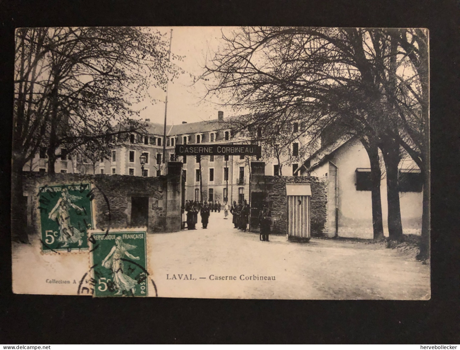 Laval - Caserne Corbineau  - 53 - Laval