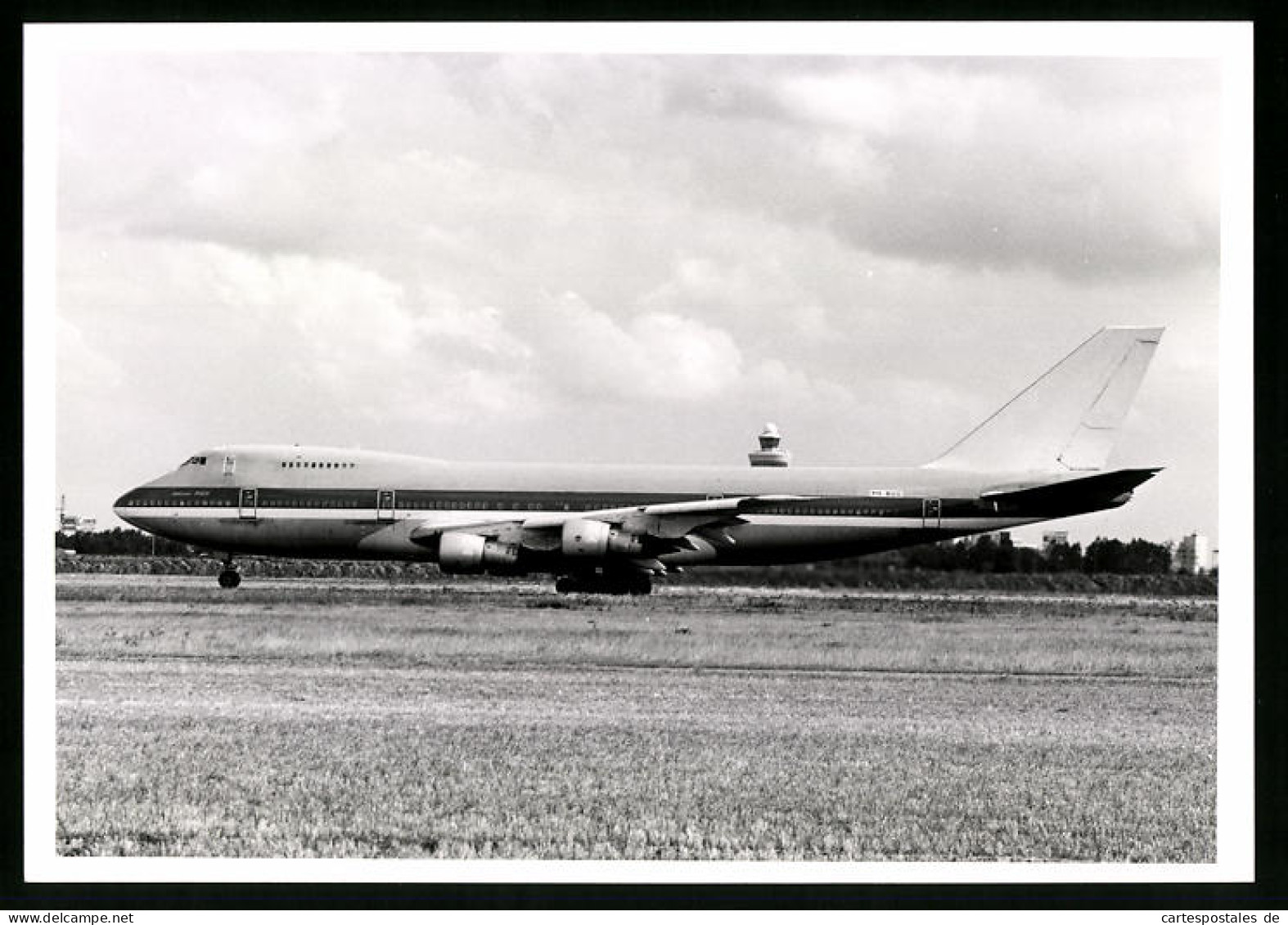 Fotografie Flugzeug Boeing 747 Jumbojet, Passagierflugzeug Kennung PH-BUG  - Aviation