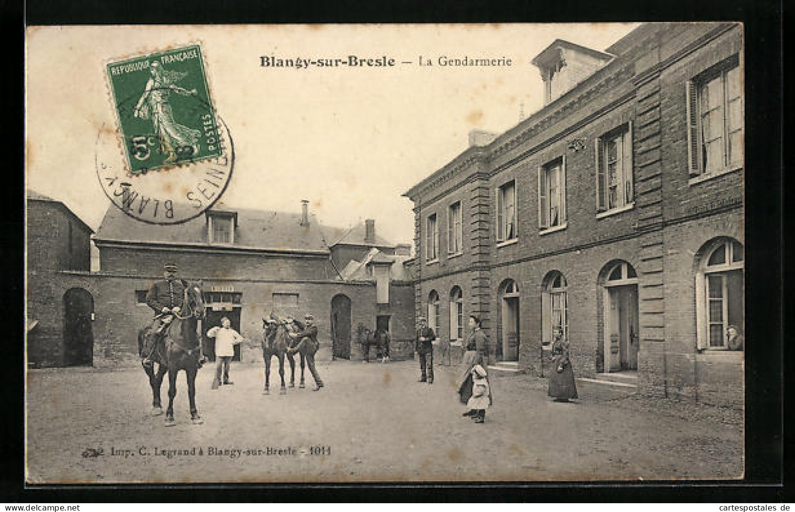 CPA Blangy-sur-Bresle, La Gendarmerie  - Blangy-sur-Bresle