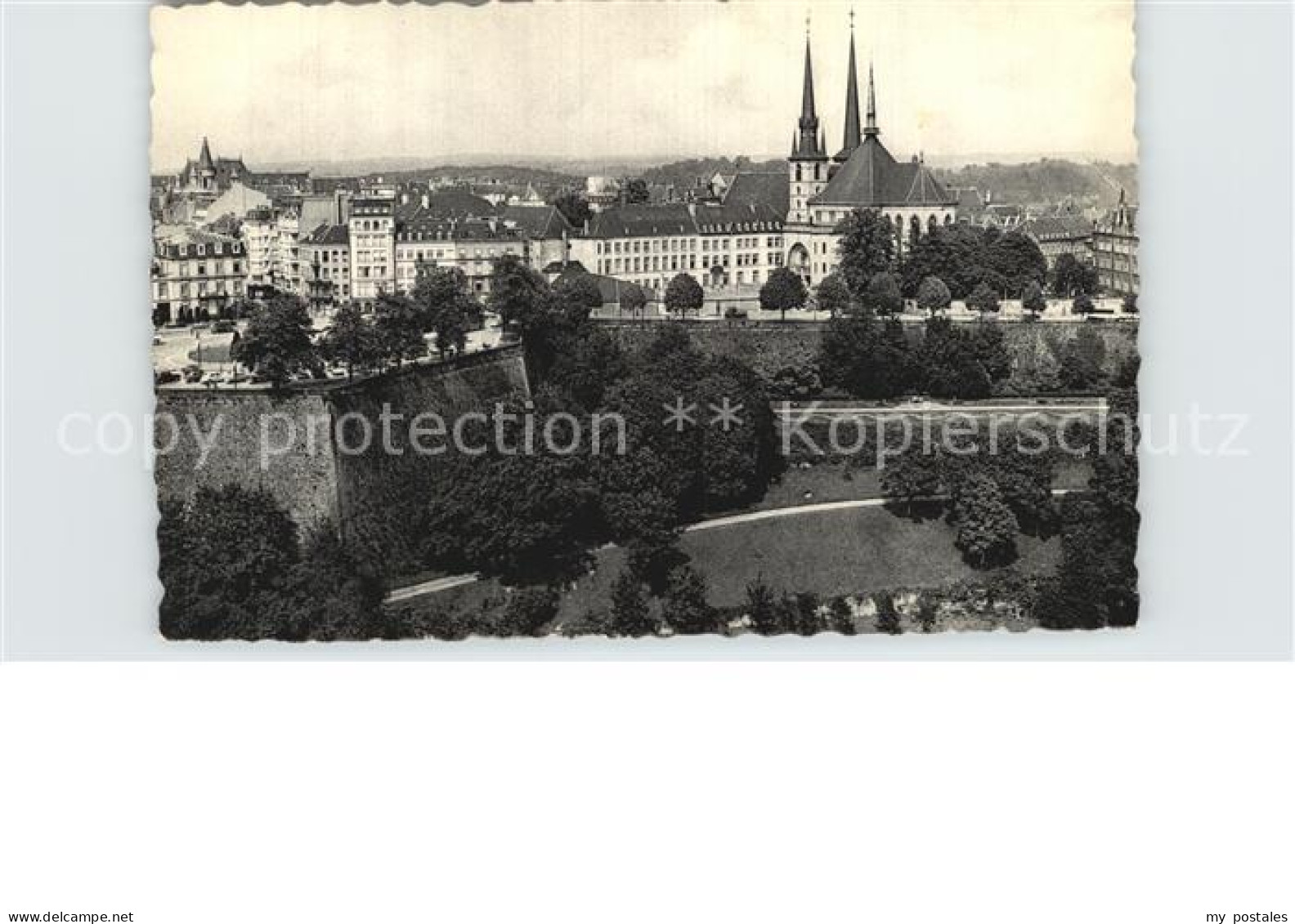 72612406 Luxembourg_Luxemburg Kathedrale Boulevard Roosevelt - Autres & Non Classés