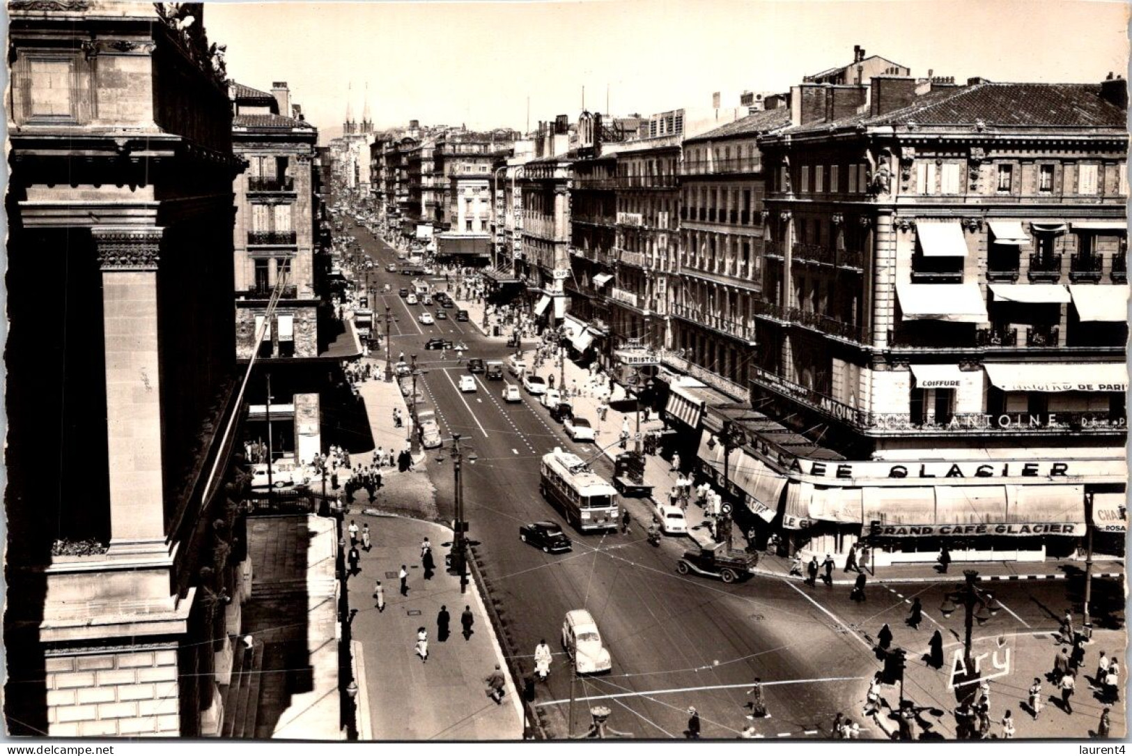 18-5-2024 (5 Z 28) France  (b/w Old) Marseille Canebière - Canebière, Centre Ville