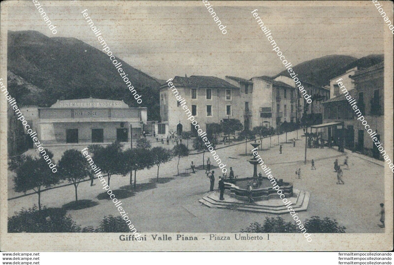Bh218  Cartolina Giffoni Valle Piana Piazza Umberto I Provincia Di Salerno - Salerno