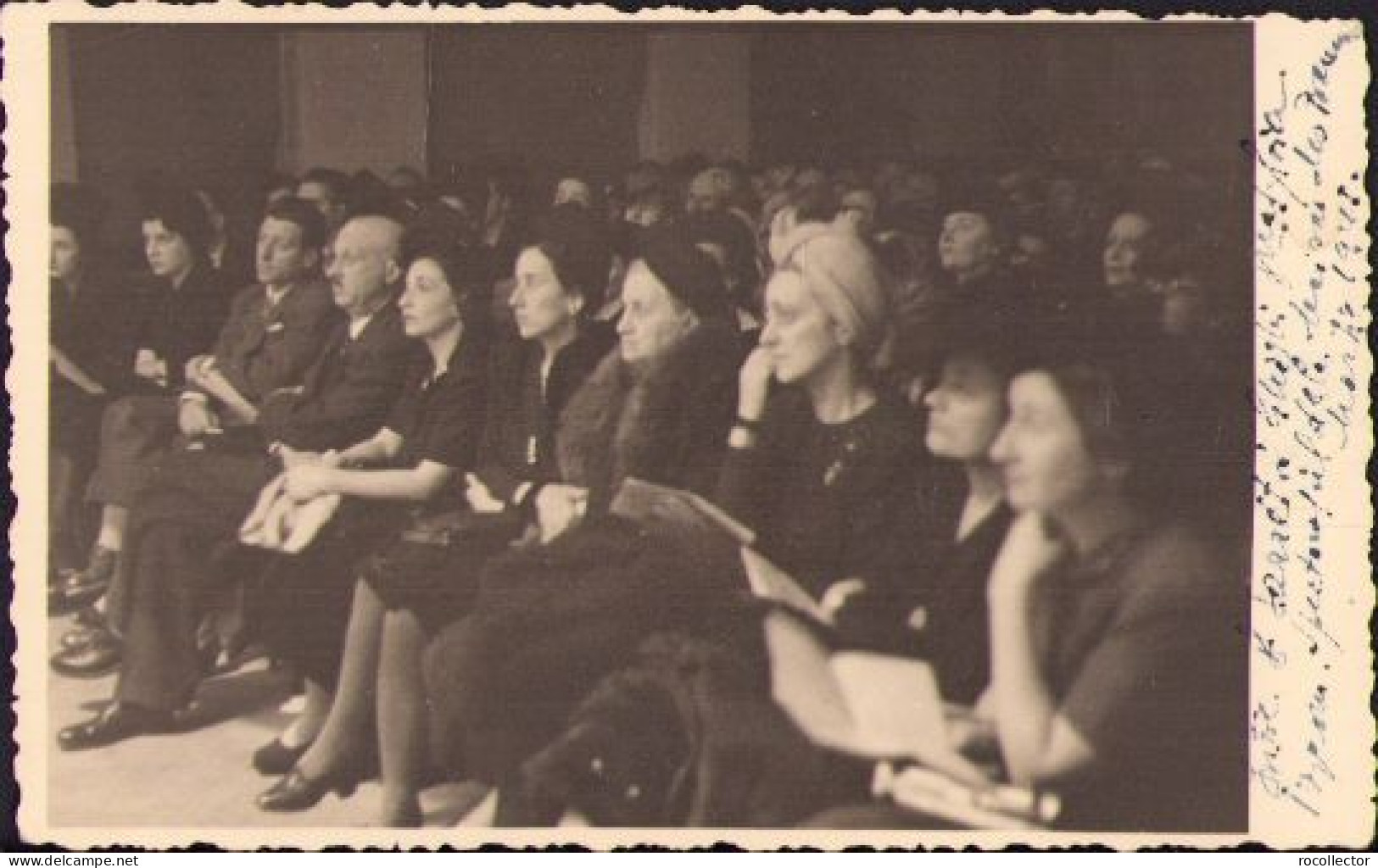 Attending A Show In The Benefit Of The French Red Cross At Maison Des Francais, Bucarest, 1945  P1065 - Personnes Anonymes