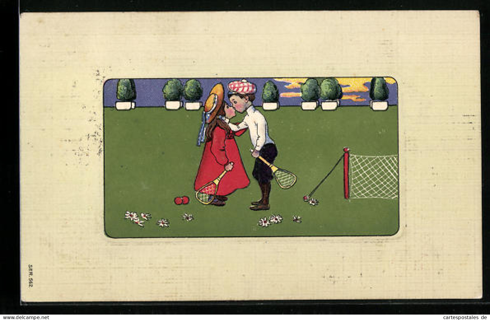 AK Kleines Paar Mit Tennisschlägern Beim Kuss Auf Dem Tennisplatz  - Tennis