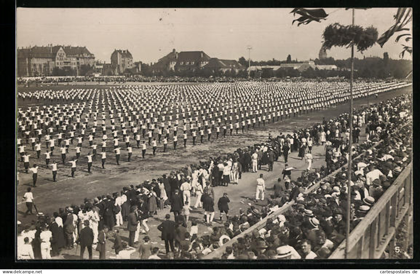 AK Leipzig, Deutsches Arbeiter Turn- Und Sportfest 1922, Formations-Vorführung Mit Zuschauern Aus Der Vogelschau  - Autres & Non Classés