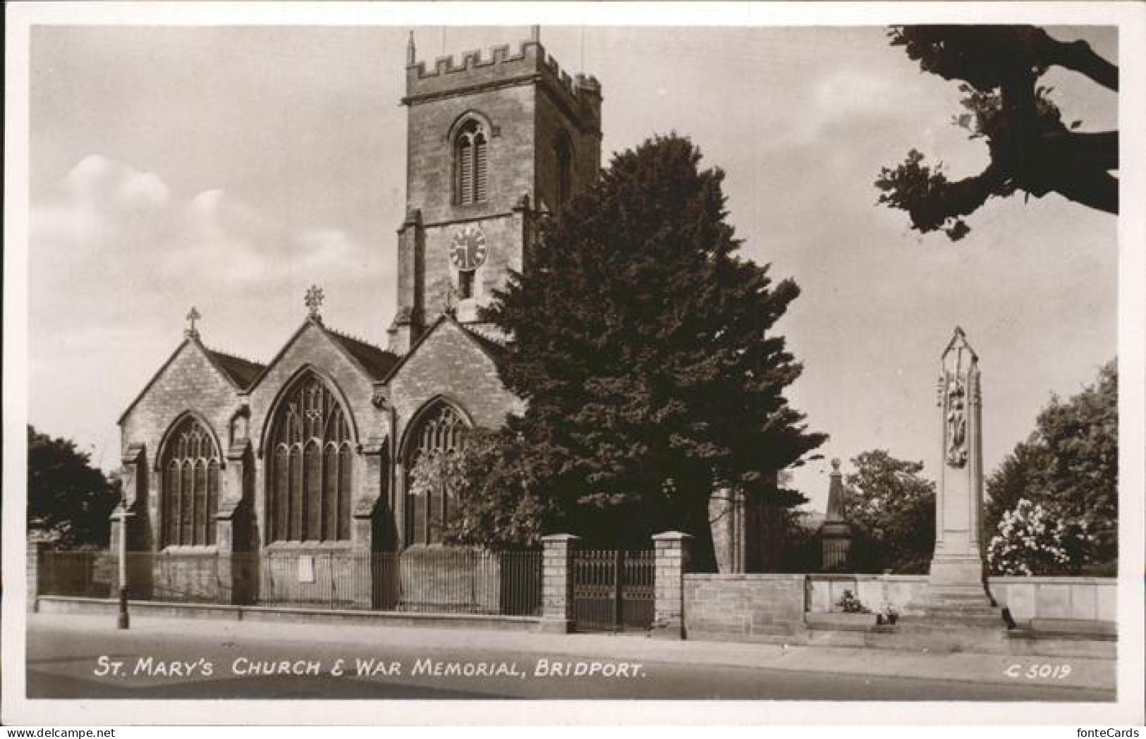 11250044 Bridport West Dorset St. Mary'S Church War Memorial West Dorset - Autres & Non Classés