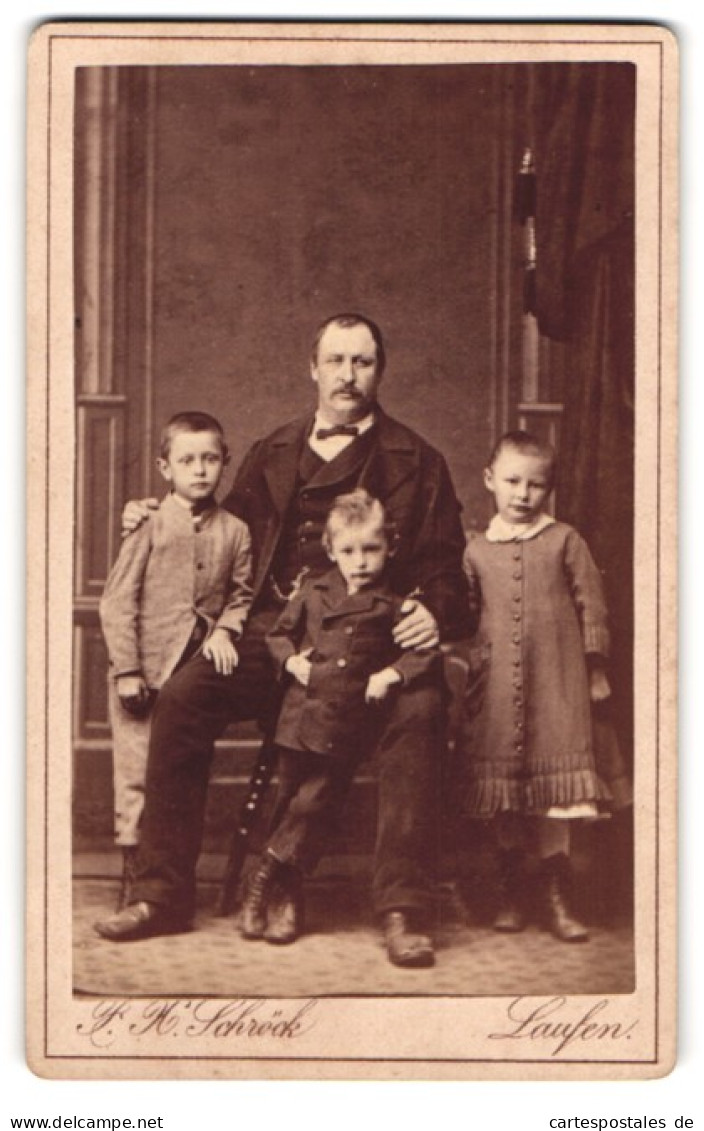 Fotografie F. H. Schröck, Laufen A. D. Salzach, Bürgerlicher Herr Mit Drei Kindern  - Personnes Anonymes