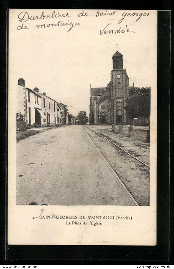 CPA Saint-Georges-de-Montaigu, La Place De L`Eglise  - Montaigu