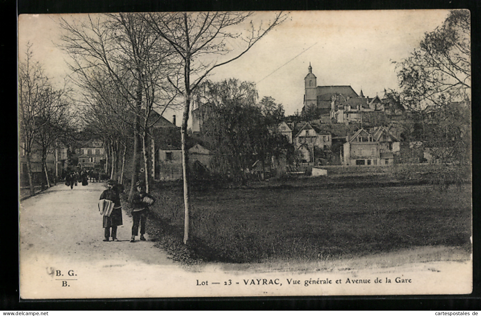 CPA Vayrac, Vue Générale Et Avenue De La Gare  - Vayrac