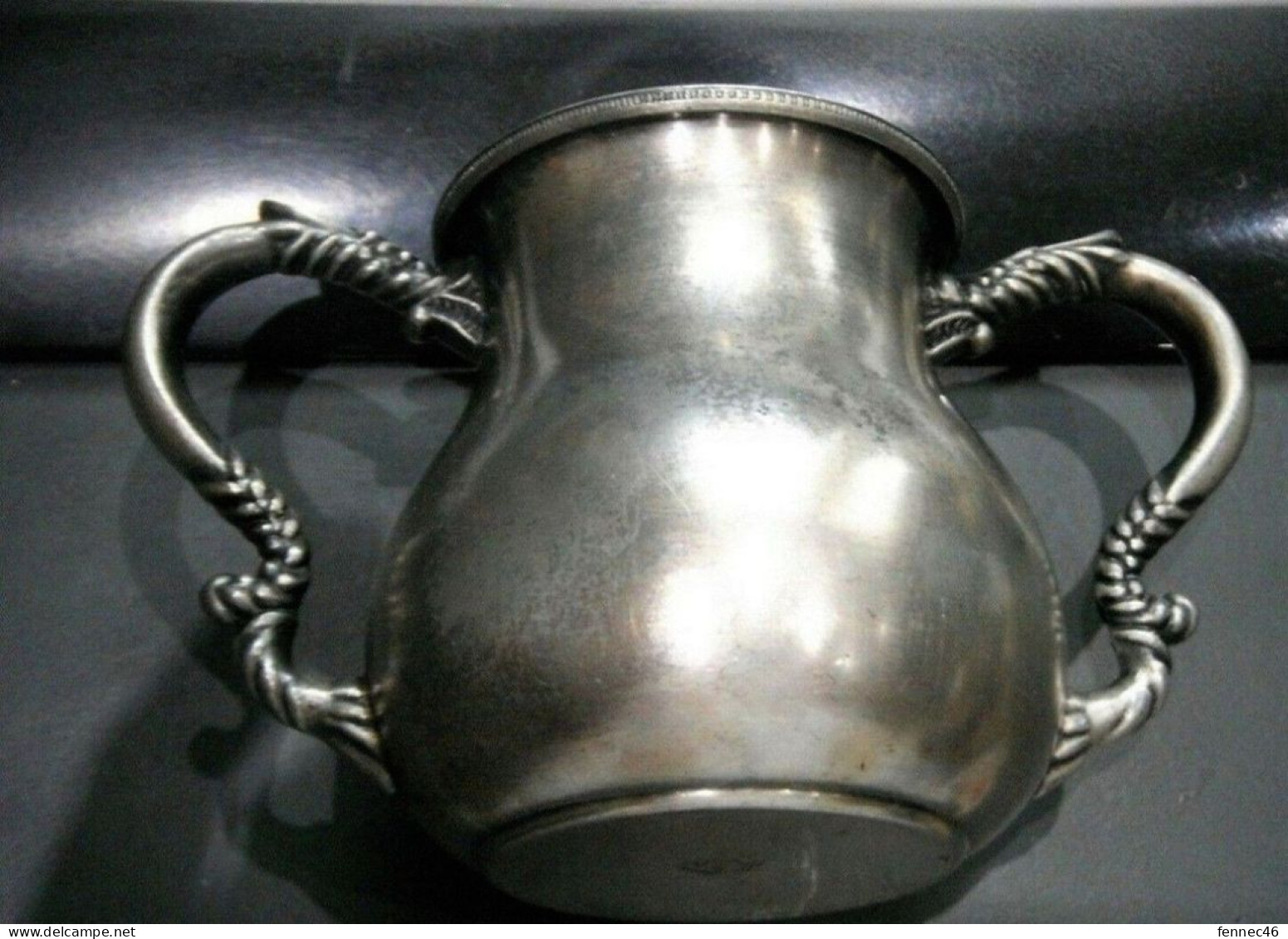 * Petit Pot Argenté - Tampon : The Middleton Plate Co (Symbole : Balance, N°23) - Silverware