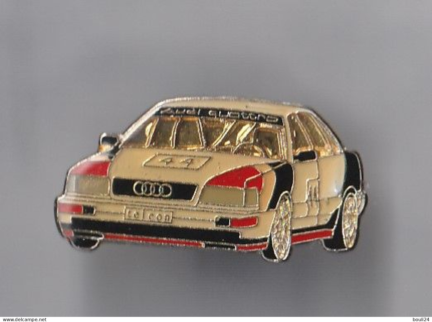 PIN'S THEME SPORT AUTOMOBILE  RALLYE  AUDI QUATTRO N° 44 - Rallye