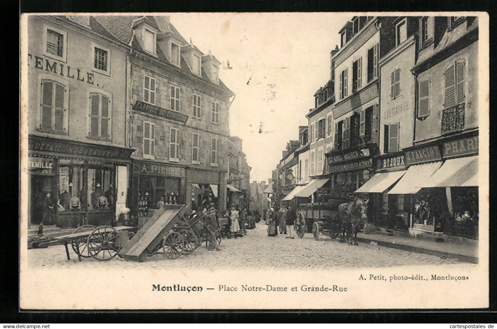 CPA Montlucon, Place Notre-Dame Et Grande-Rue  - Montlucon
