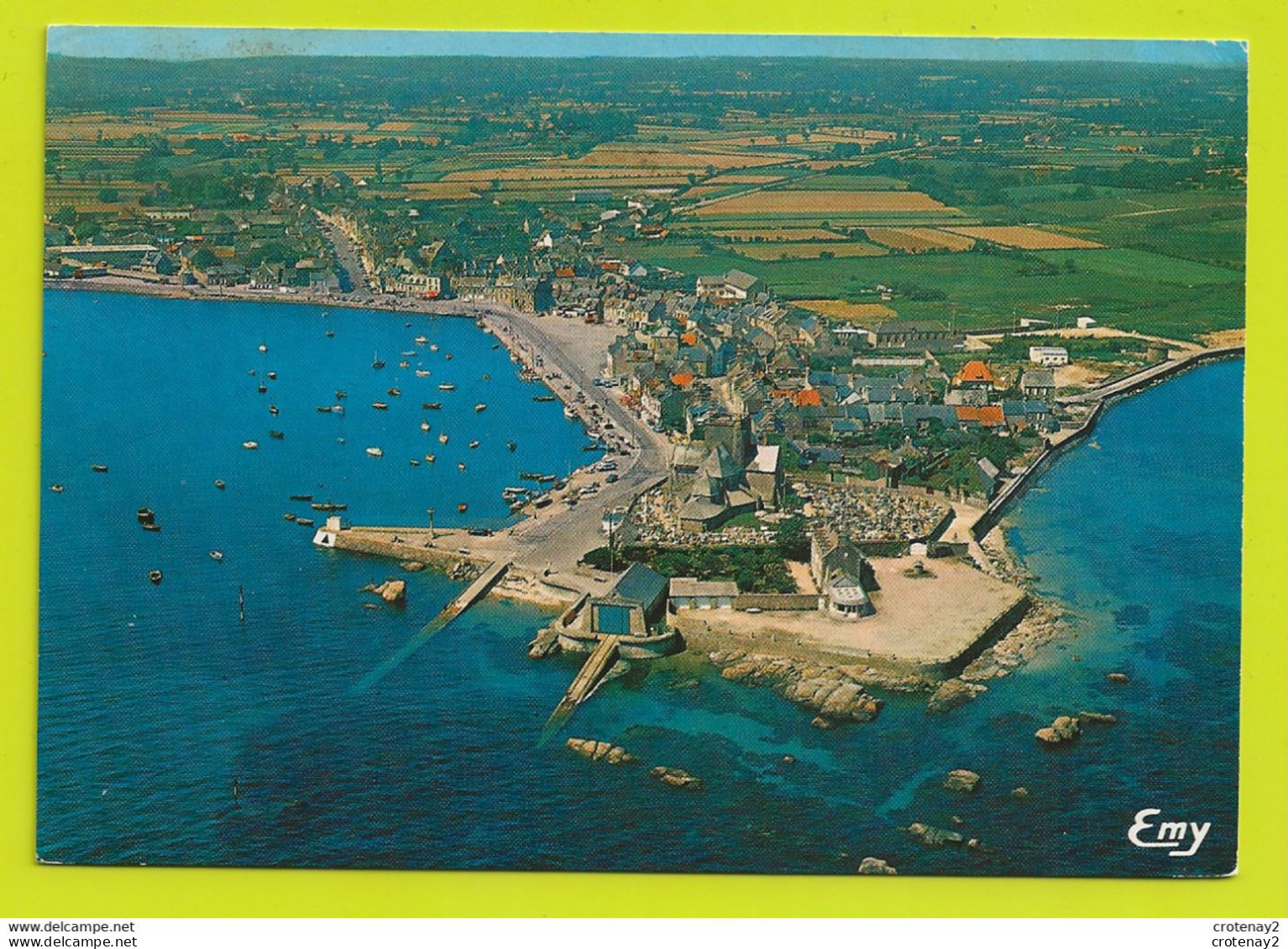 50 BARFLEUR N°10534 Vue Aérienne En 1978 Abri Du Canot De Sauvetage En Mer - Barfleur