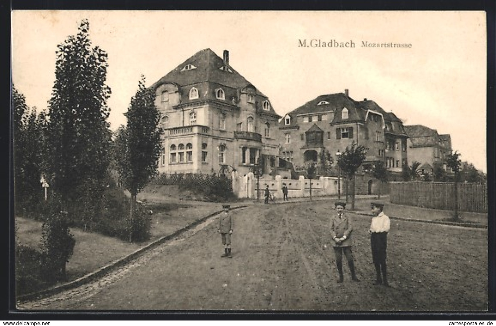 AK Mönchengladbach, Knaben Auf Der Mozartstrasse  - Mönchengladbach