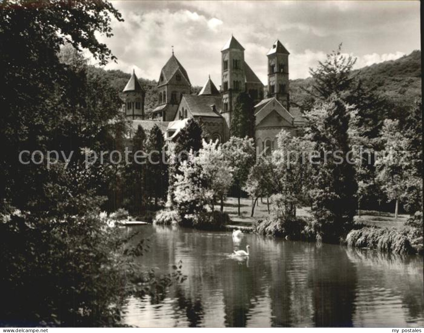 72596548 Maria Laach Glees Abteikirche Blick Vom Schwanenweiher Glees - Sonstige & Ohne Zuordnung