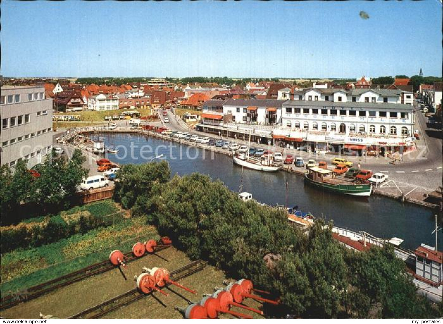 72596524 Buesum Nordseebad Blick Vom Leuchtturm Auf Den Alten Hafen Buesum - Buesum