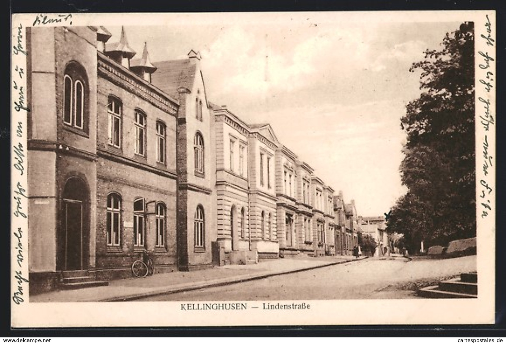 AK Kellinghusen, Lindenstrasse Mit Gebäudeansicht  - Kellinghusen