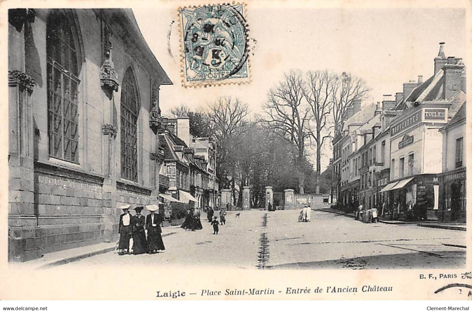 LAIGLE - Place Saint Martin - Entrée De L'Ancien Château - Très Bon état - L'Aigle